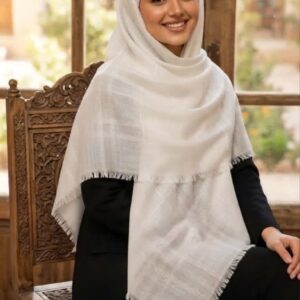 روسری سفید طرح دار مخمل